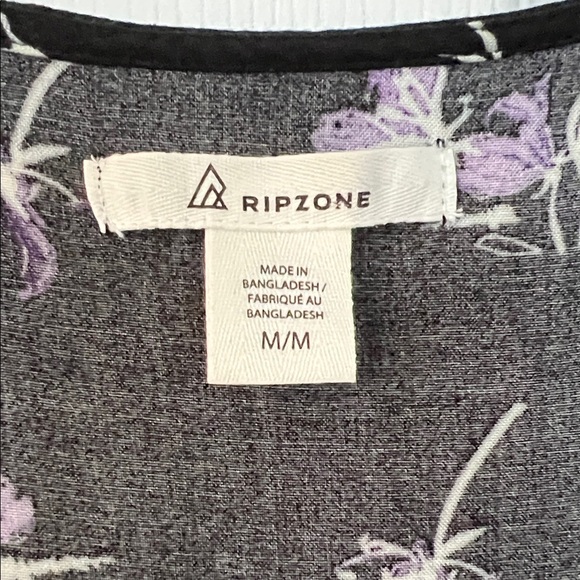 Elegant Black and Purple Floral Women's Blouse - Picture 2 of 5